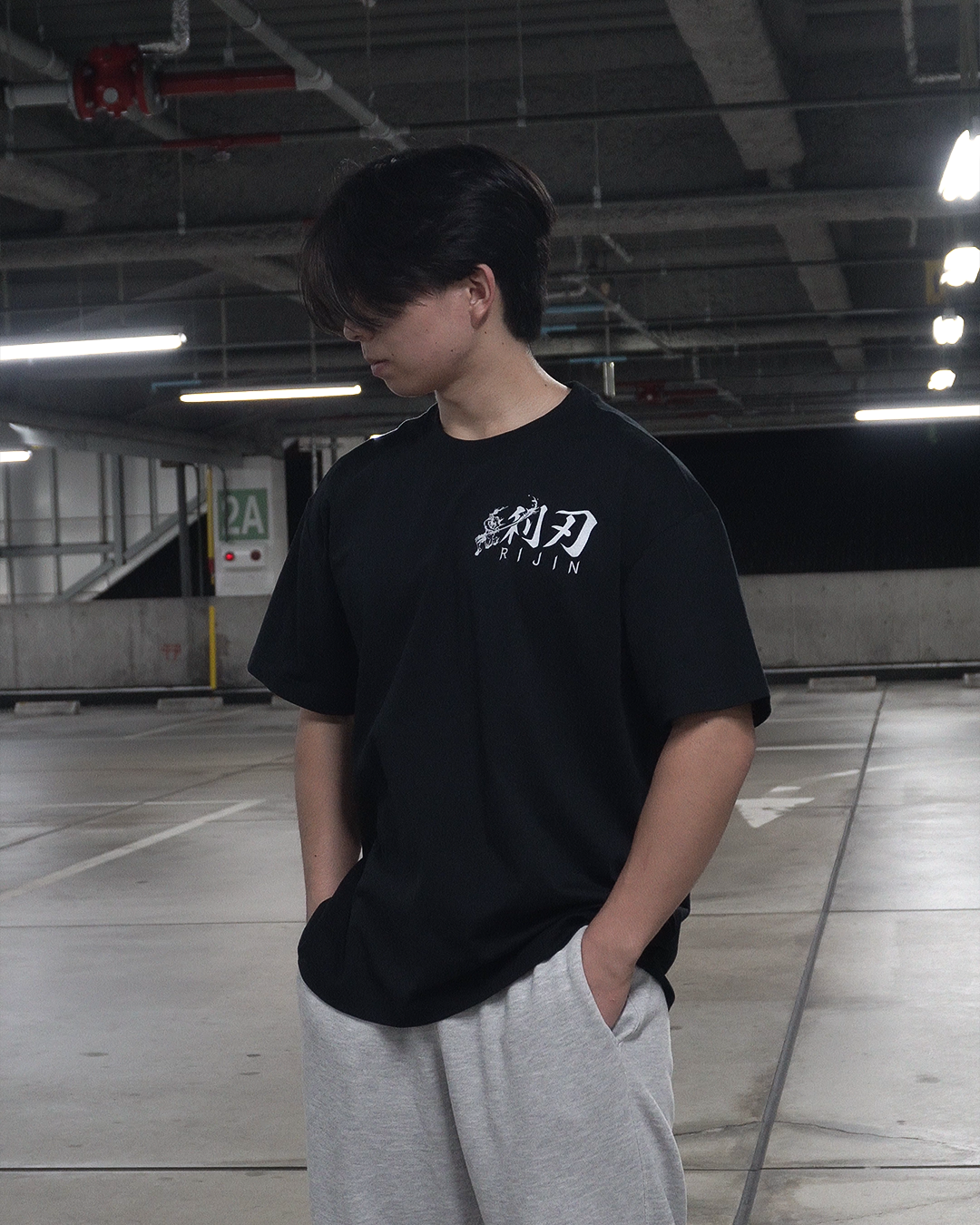 CLASSIC OVERSIZED TEE BLACK