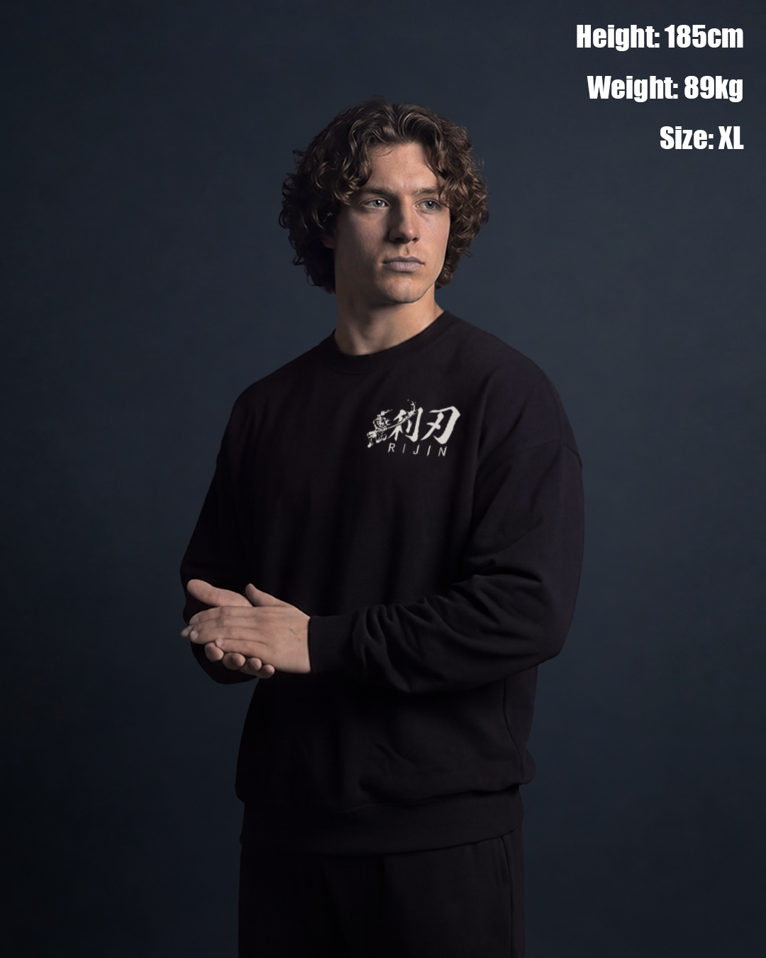 HEAVYWEIGHT ESSENTIAL CREW SWEATSHIRT BLACK