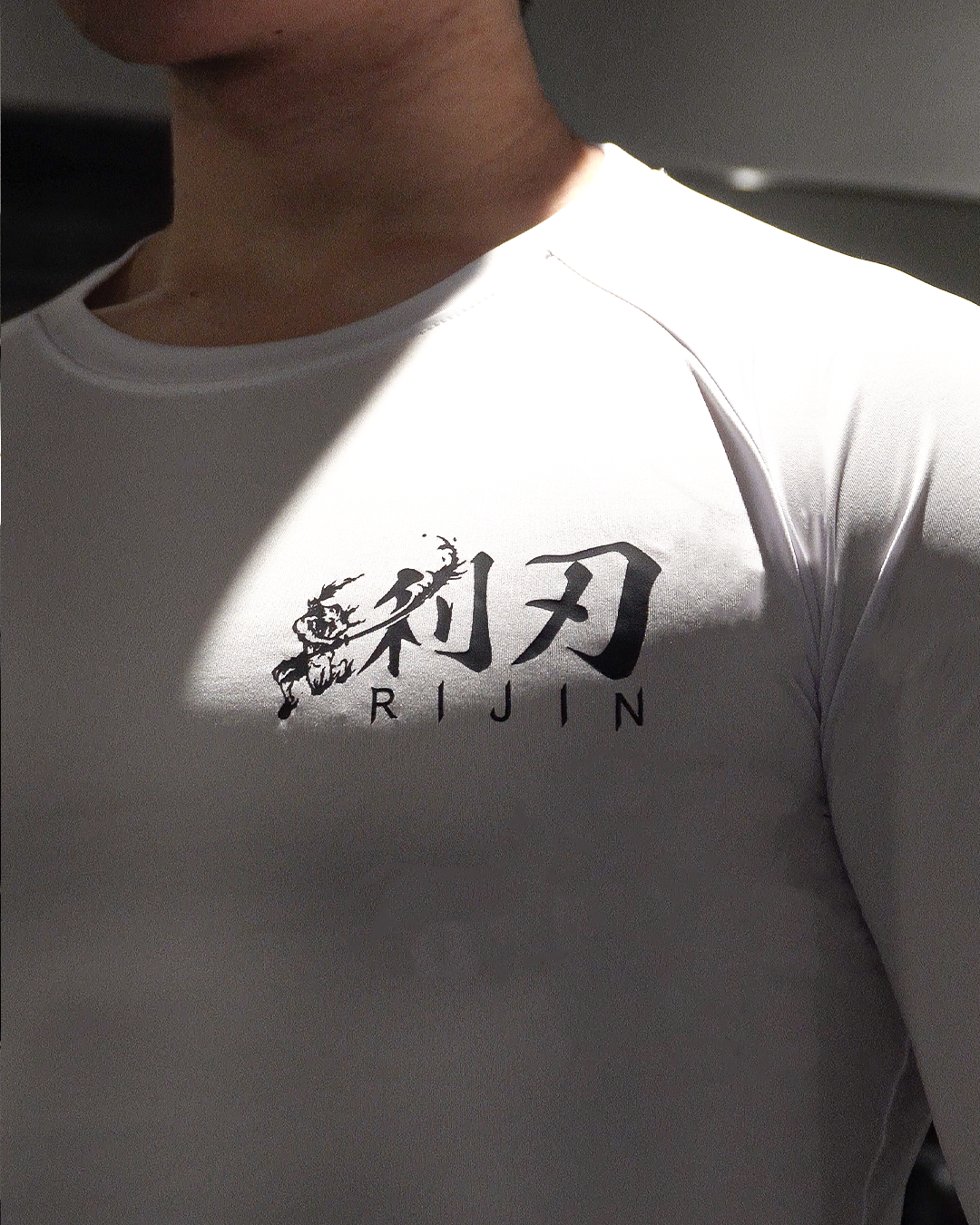 PERFORMANCE COMPRESSION LONG SLEEVE WHITE