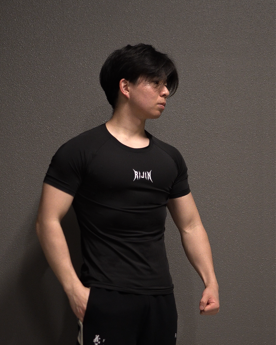 DENKŌ SEKKA COMPRESSION BLACK